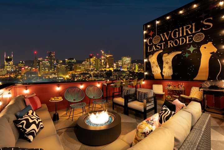 Pink Palace ⁞ DT views ⁞ 5min 2 Broadway