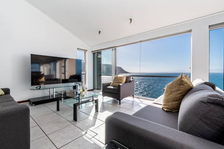 Stunning Ocean View and Sound gallery image 2