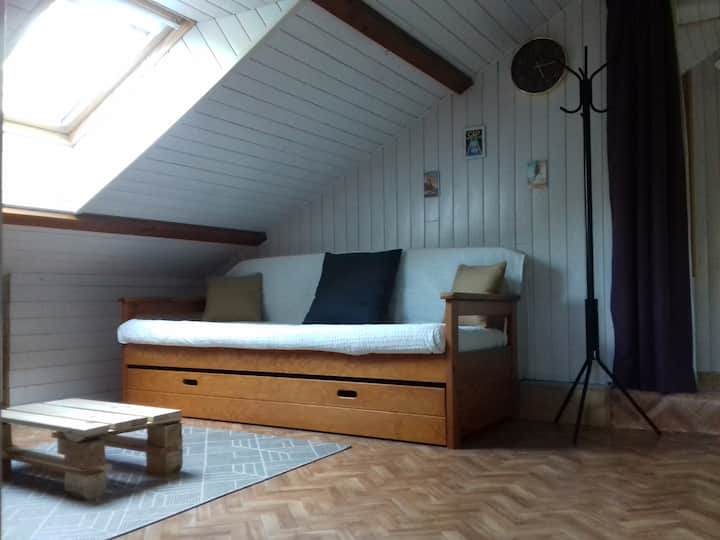 sebule/chumba cha kulala cha ziada, vitanda 2 katika kitanda 70 au 1 katika 140