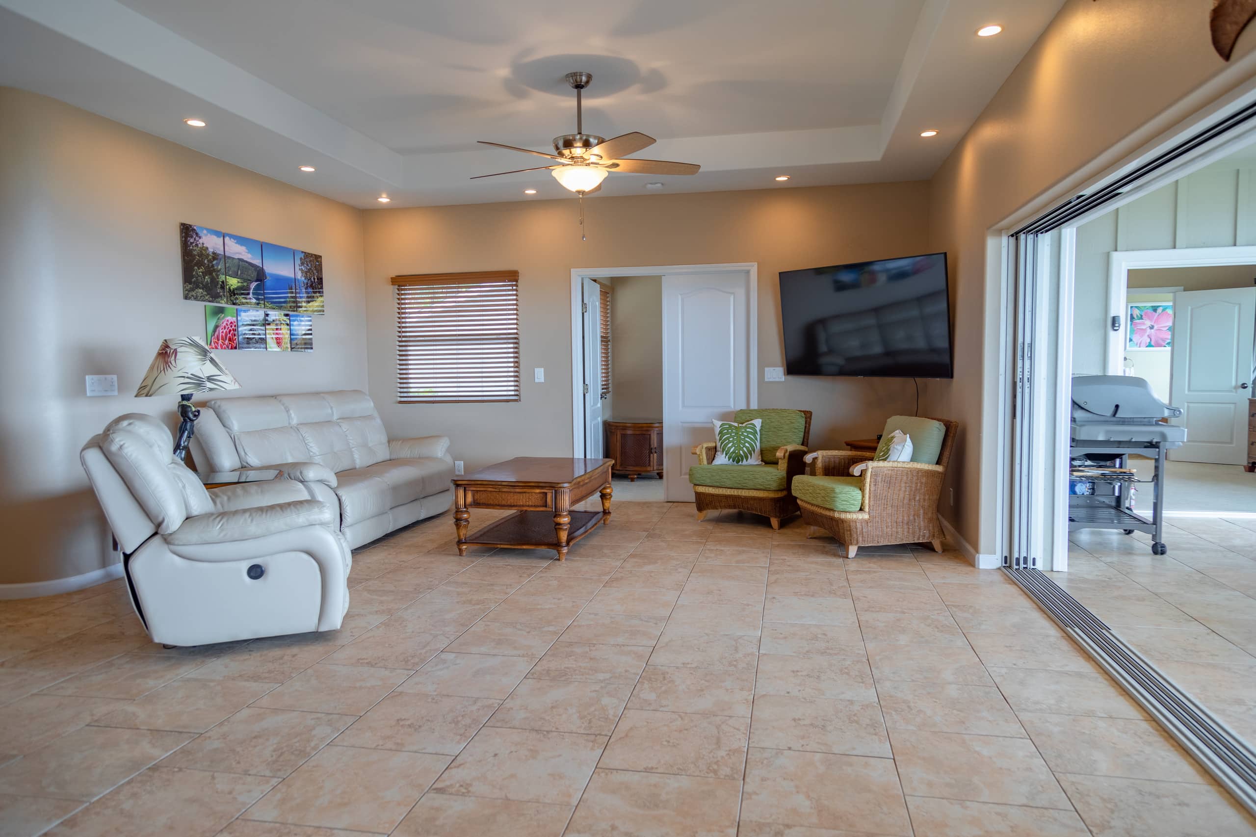 Home in Kailua-Kona · ★4.99 · 3 bedrooms · 3 beds · 2.5 baths - Image 4