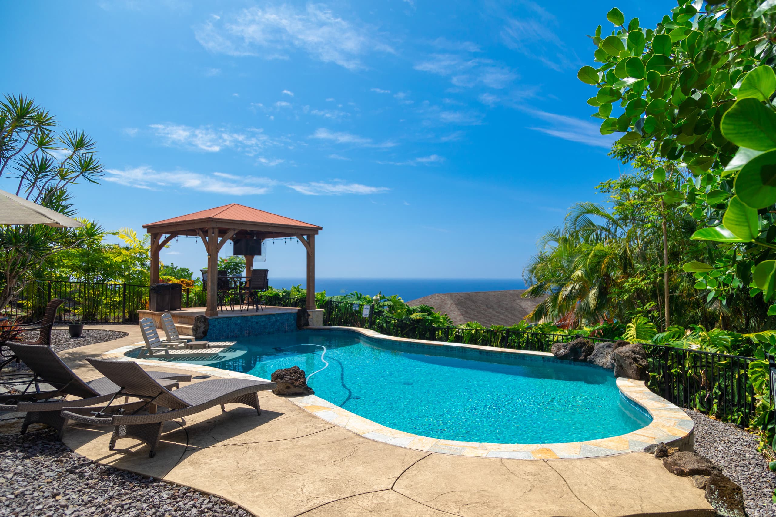 Home in Kailua-Kona · ★4.99 · 3 bedrooms · 3 beds · 2.5 baths - Image 29