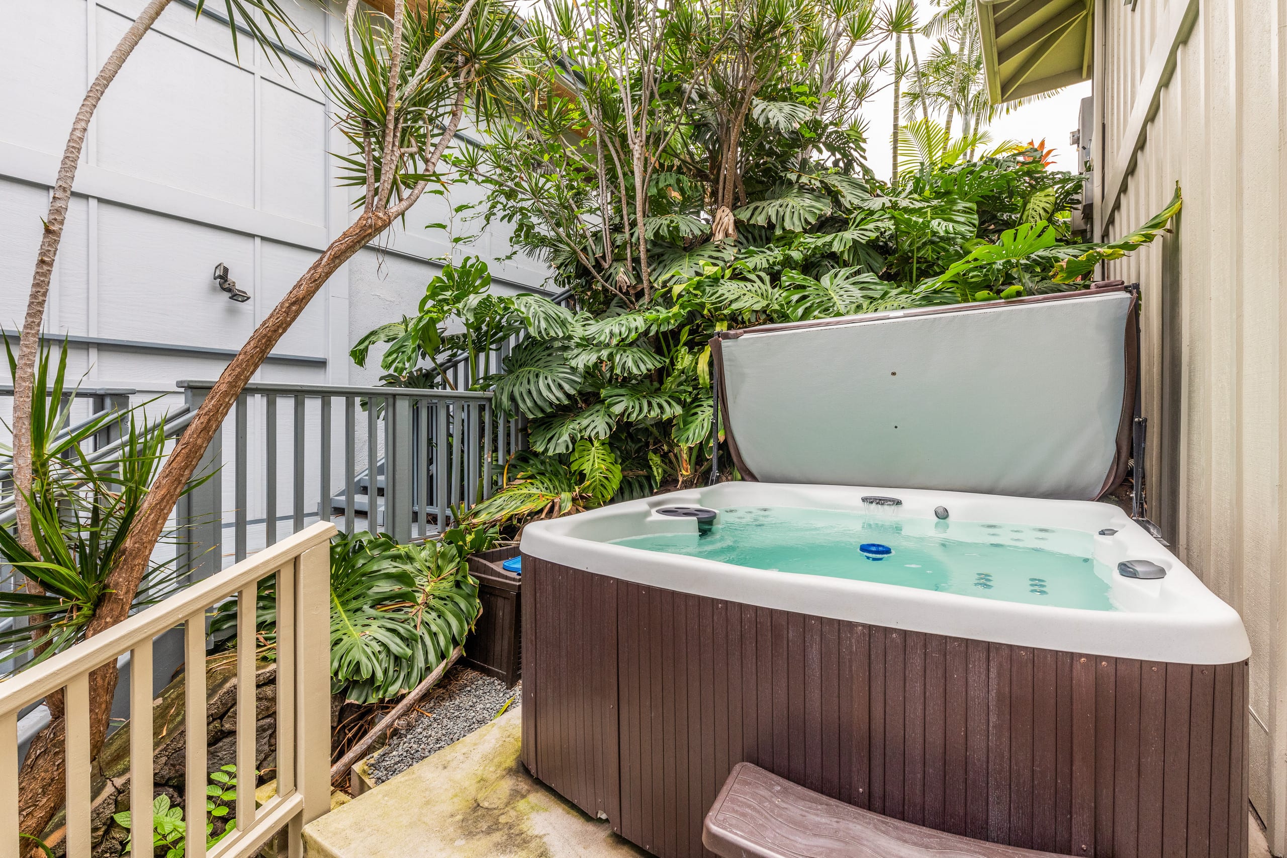 Home in Kailua-Kona · ★4.99 · 3 bedrooms · 3 beds · 2.5 baths - Image 34