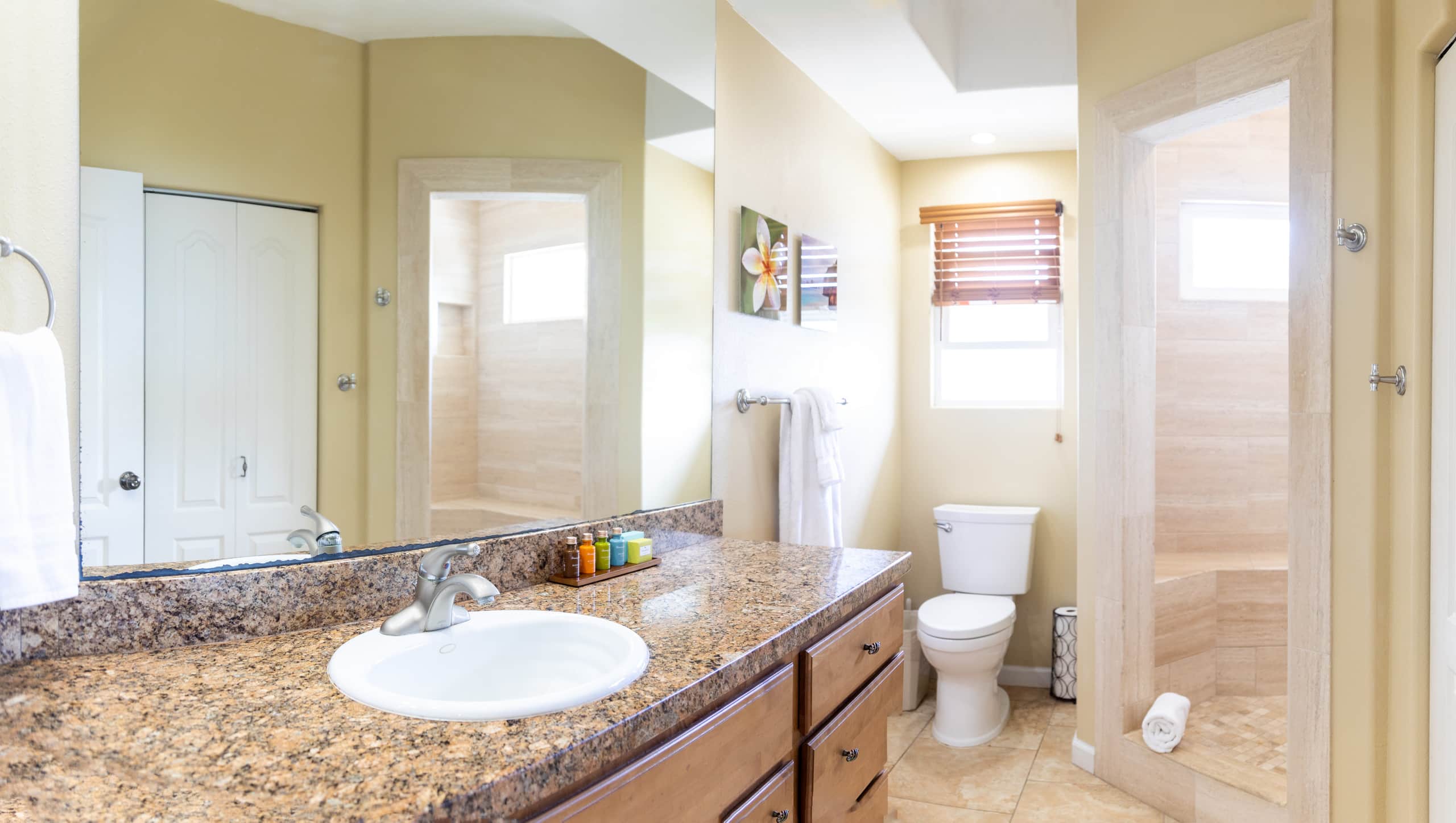 Home in Kailua-Kona · ★4.99 · 3 bedrooms · 3 beds · 2.5 baths - Image 23