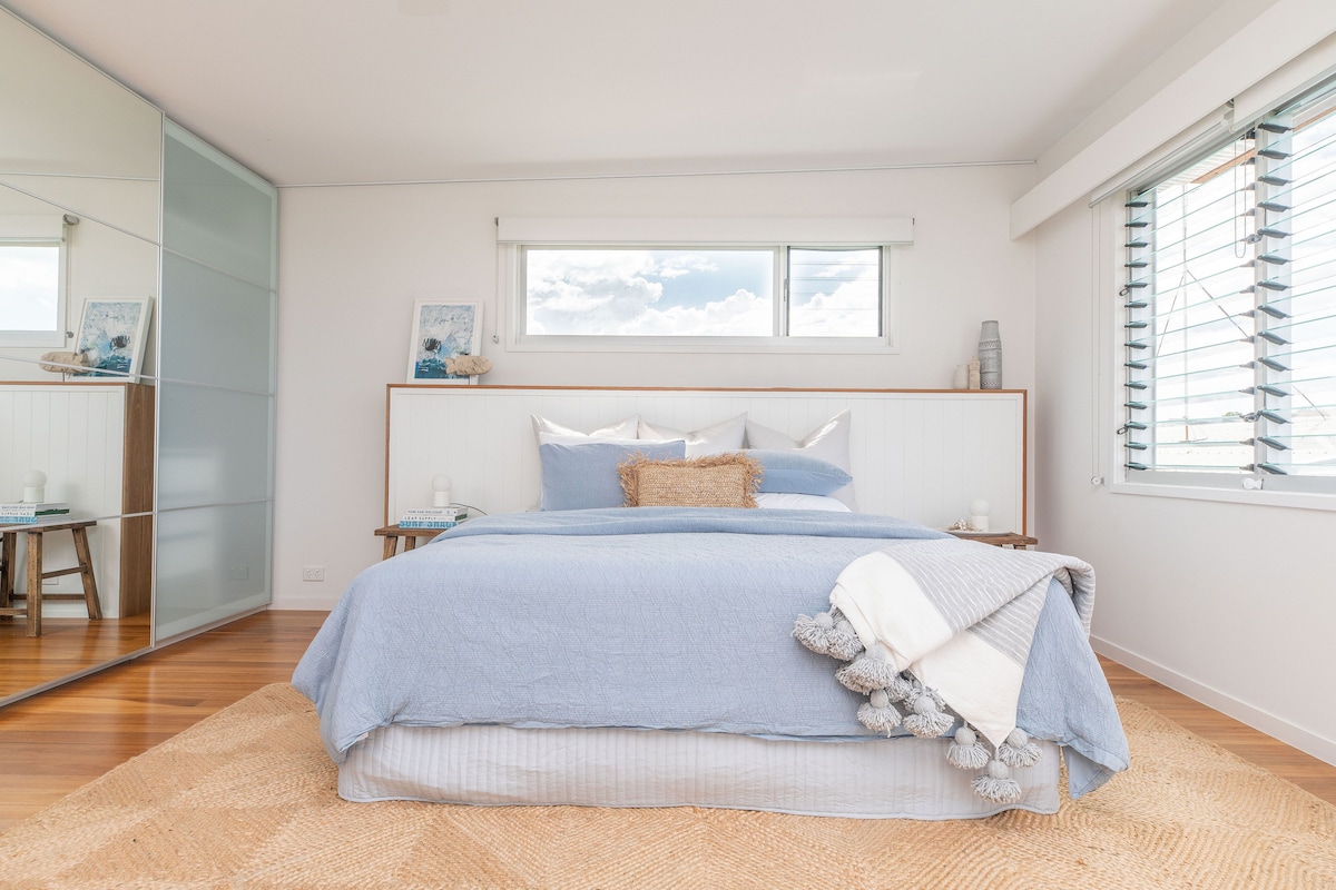 Coastal luxe master bedroom retreat with sea breezes (King)