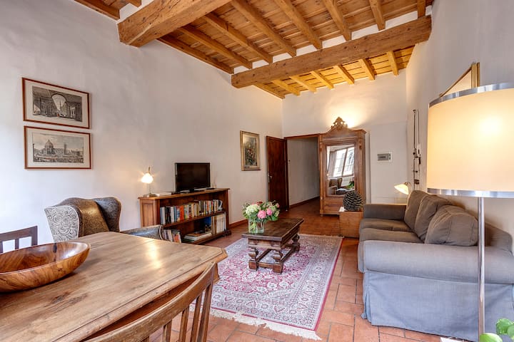 Uffizi Gallery apartment -Nicchio