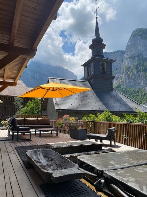 Fabulous 4 bed chalet in incredible surroundings.