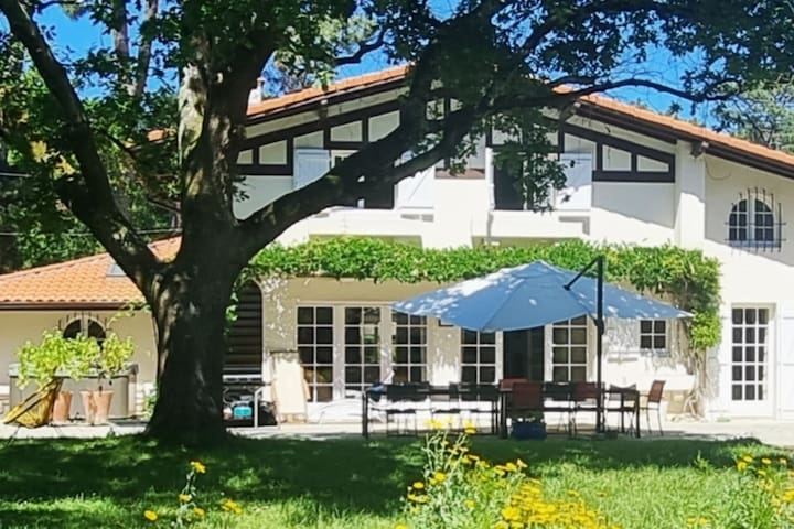 Marine Et Valérie managed Airbnb listing 2