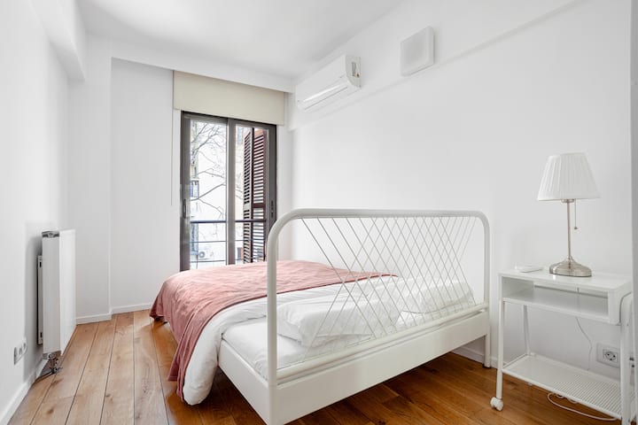 غرفة النوم 2