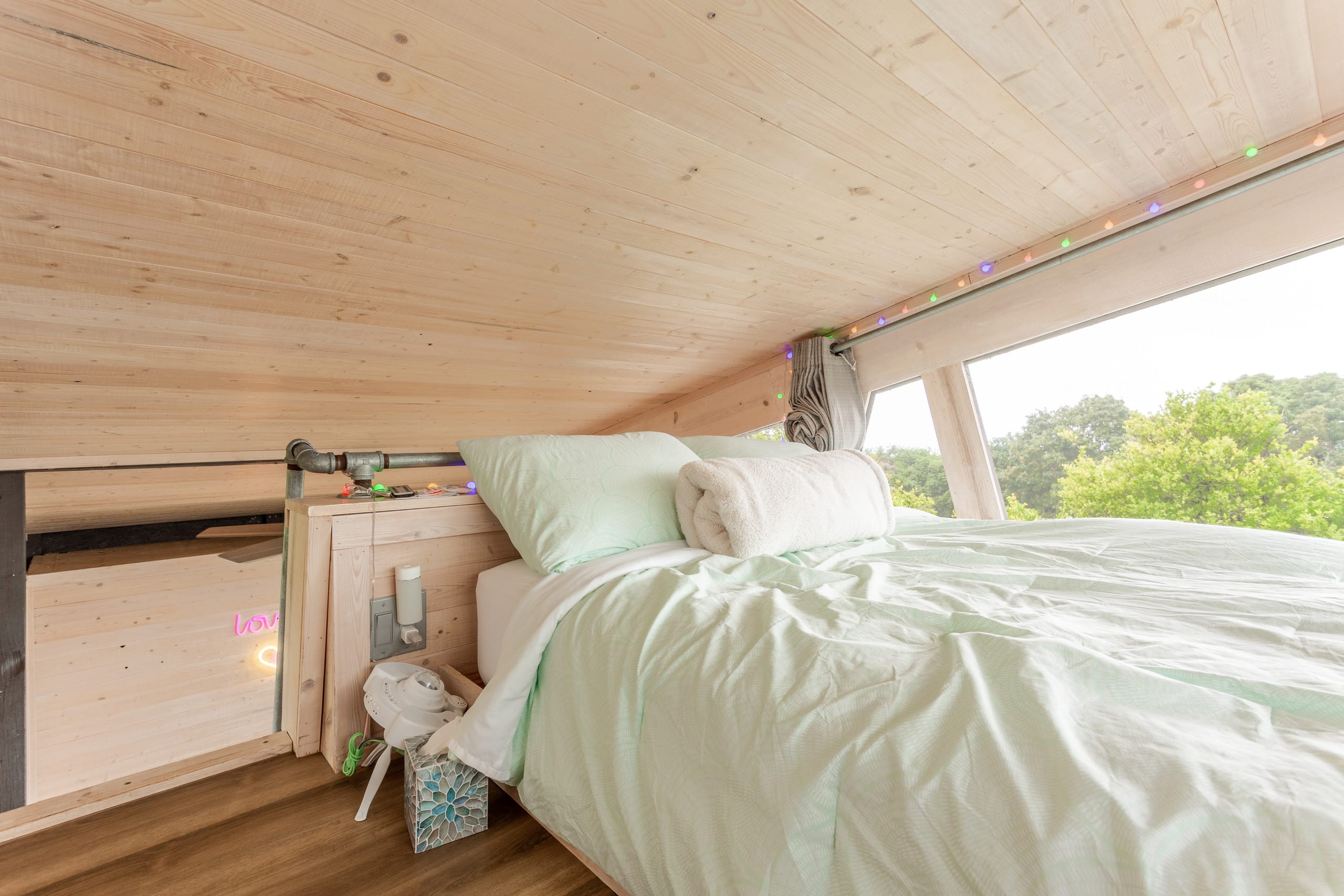 Love Kona farm life Superstar Truss Cabin - Photo 9