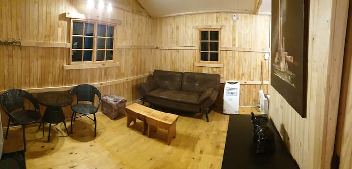 Chalet cosy 4 sleepers lounge (double sleeper gauč)
