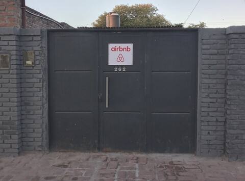 Guesthouse + Pet friendly