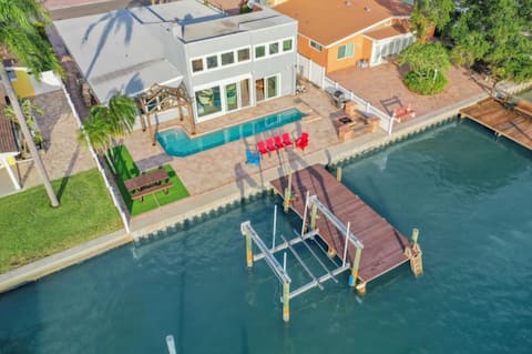 The Presidential Beach House