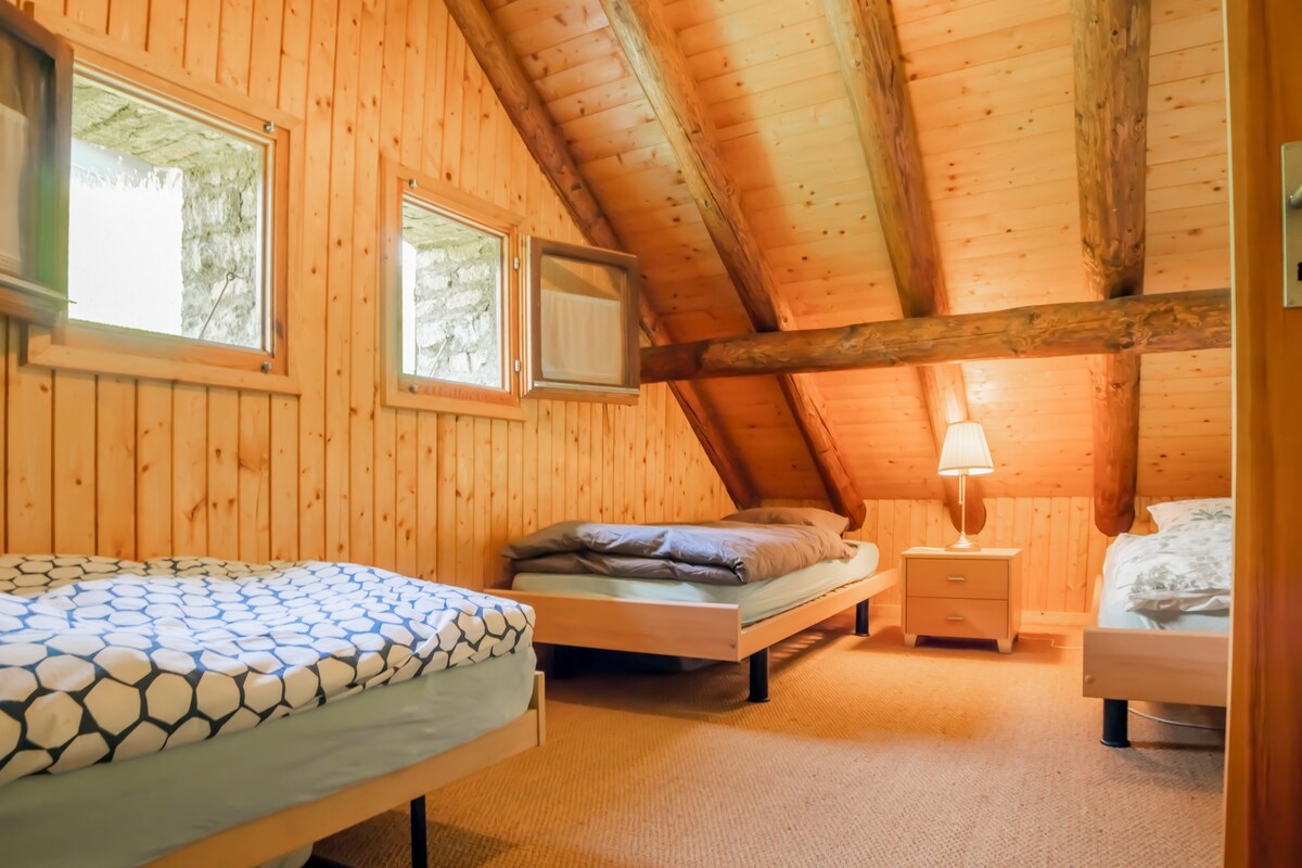 Sovrum 2, med 3 enkelsängar / sovrum 2, med 3 enkelsängar 