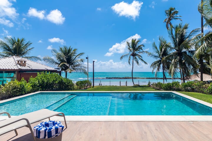 Luxury beachfront house. Carneiros, Tamandaré/PE