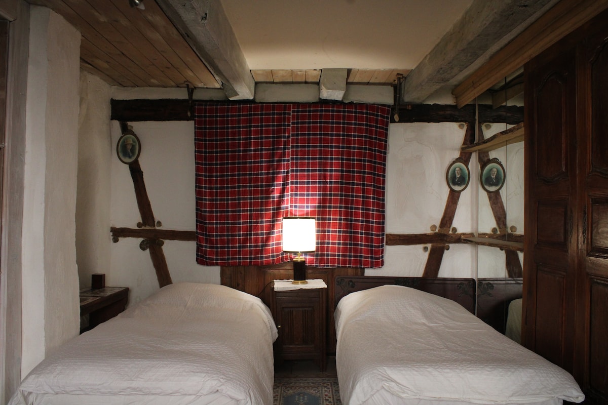 第二间卧室配有独立的单人床。 