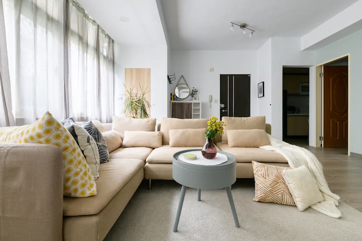 3BRM/2Baths/5 min to MRT/shopping Street/downtown gallery image 2