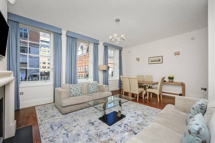 Large family apartment with terrace gallery image 4