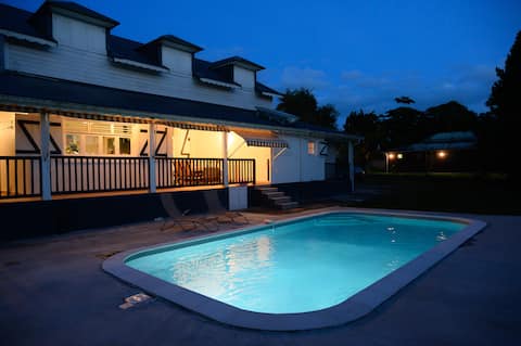 Charming villa – Lamentin – Pool – 4 Bedrooms