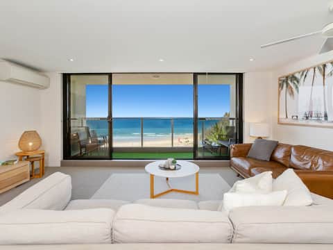 Kirra #26 Luxury Beachfront Family Apartment
