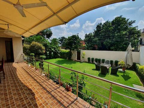 The Magnolia ( Entire Villa)