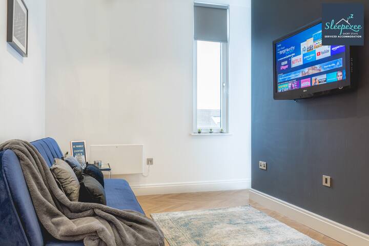 ✪ 2 BED Manchester Apt for✯Business/Family gallery image 2