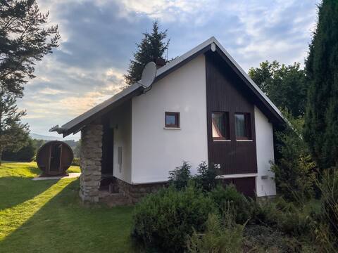 Chalet u Lipno, jacuzzi, patio, grill, eco heating