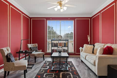 Popular Airbnb listing: Your Home Away From Home in DFW in Fort Worth