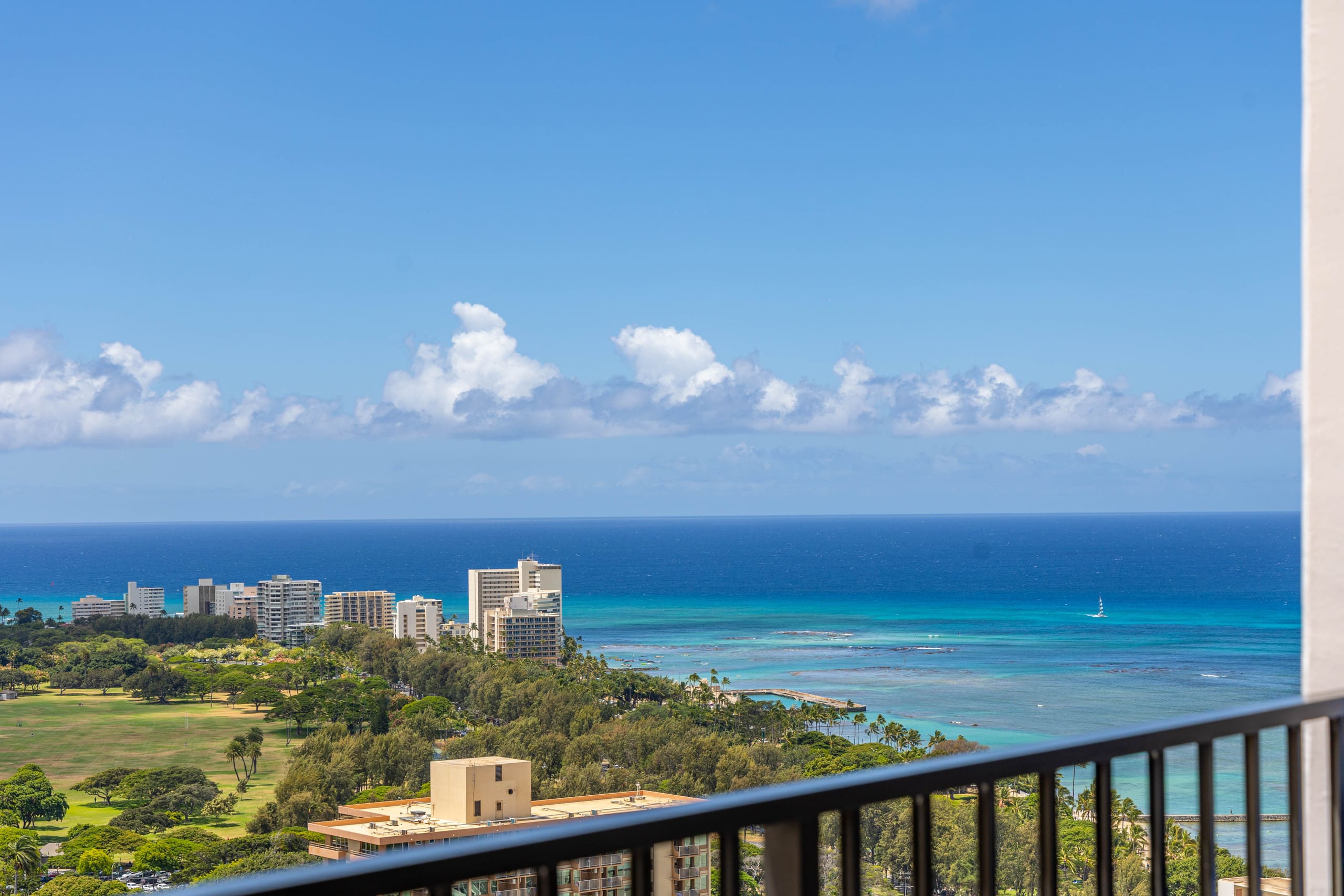 Condo in Honolulu · ★4.85 · 1 bedroom · 3 beds · 1 bath - Image 21