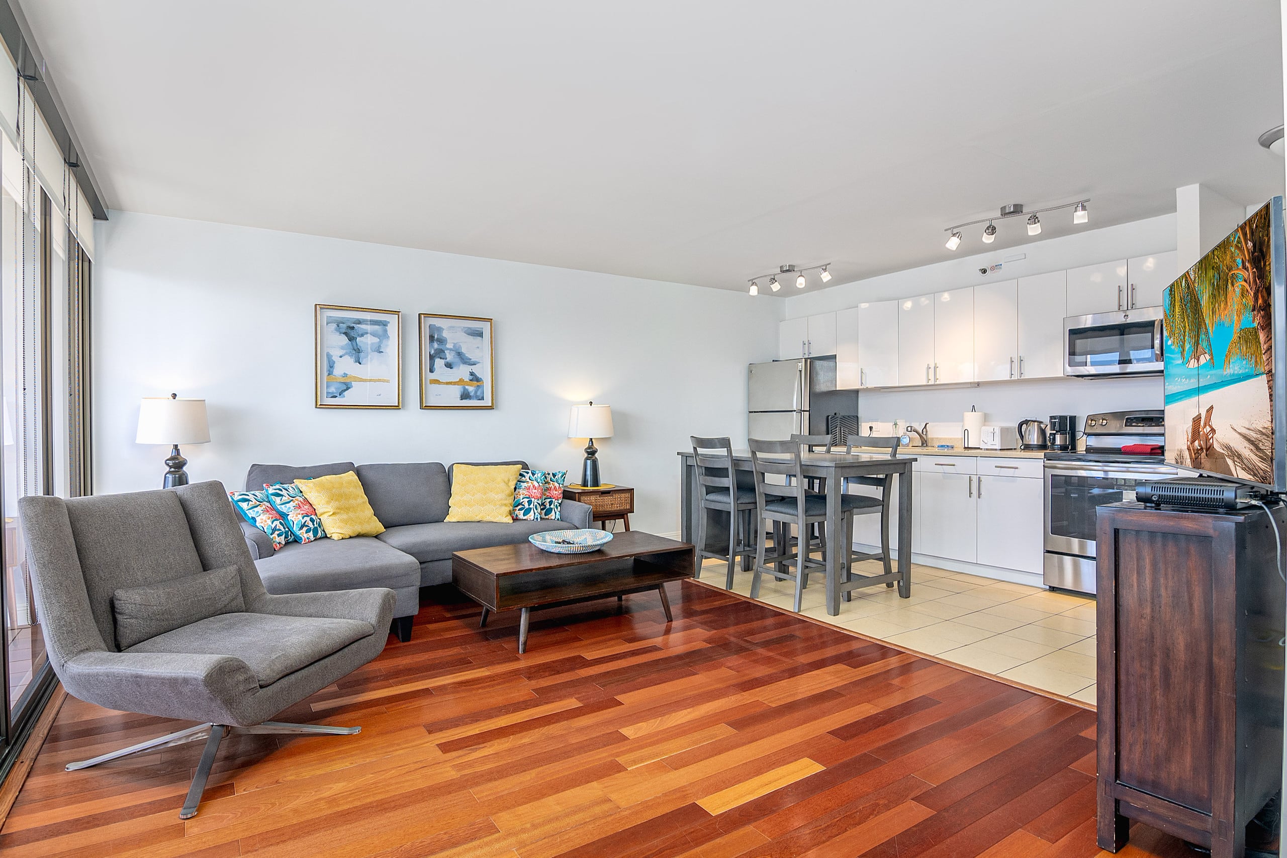 Condo in Honolulu · ★4.85 · 1 bedroom · 3 beds · 1 bath - Image 8