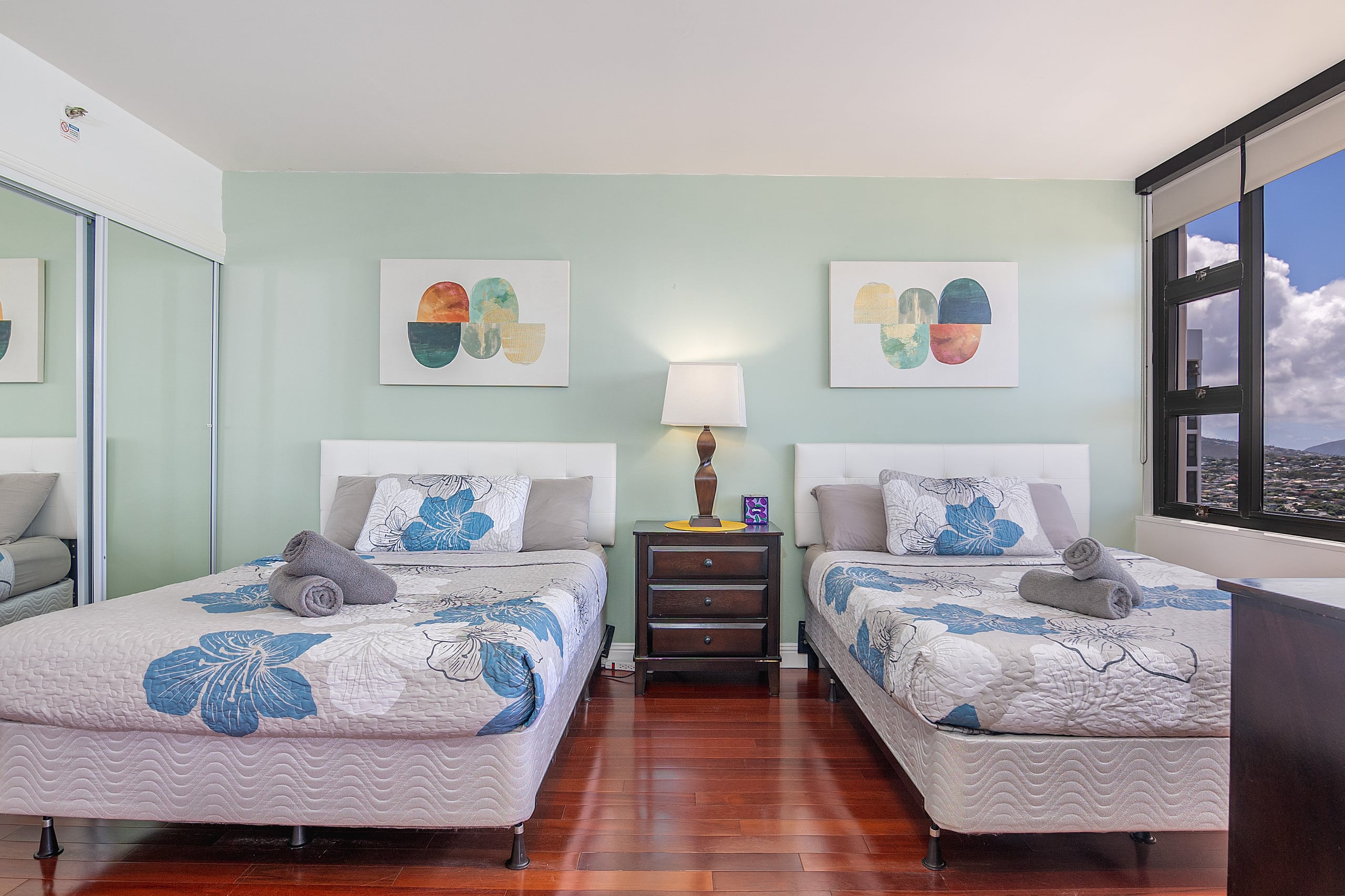 Condo in Honolulu · ★4.85 · 1 bedroom · 3 beds · 1 bath - Image 14