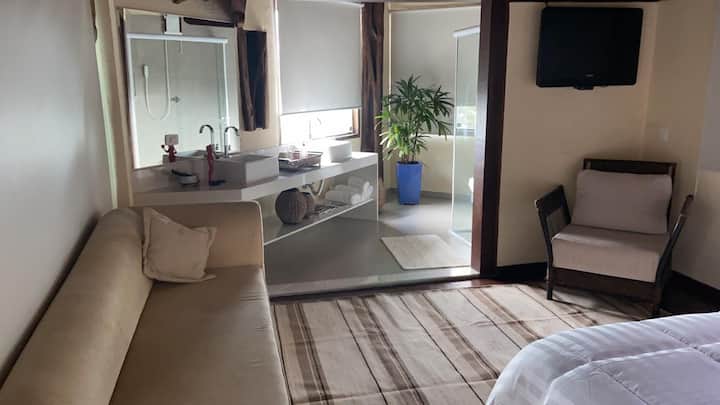 Suite 01 
