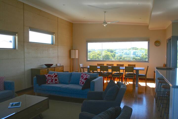 Moore River Escape Guilderton – 360 degree views. gallery image 5