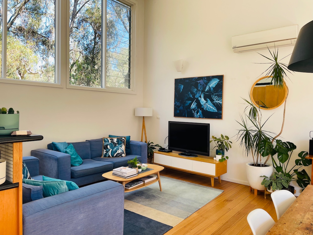 Top Airbnb: Tranquil Surf Coast escape nestled in the trees in Aireys Inlet