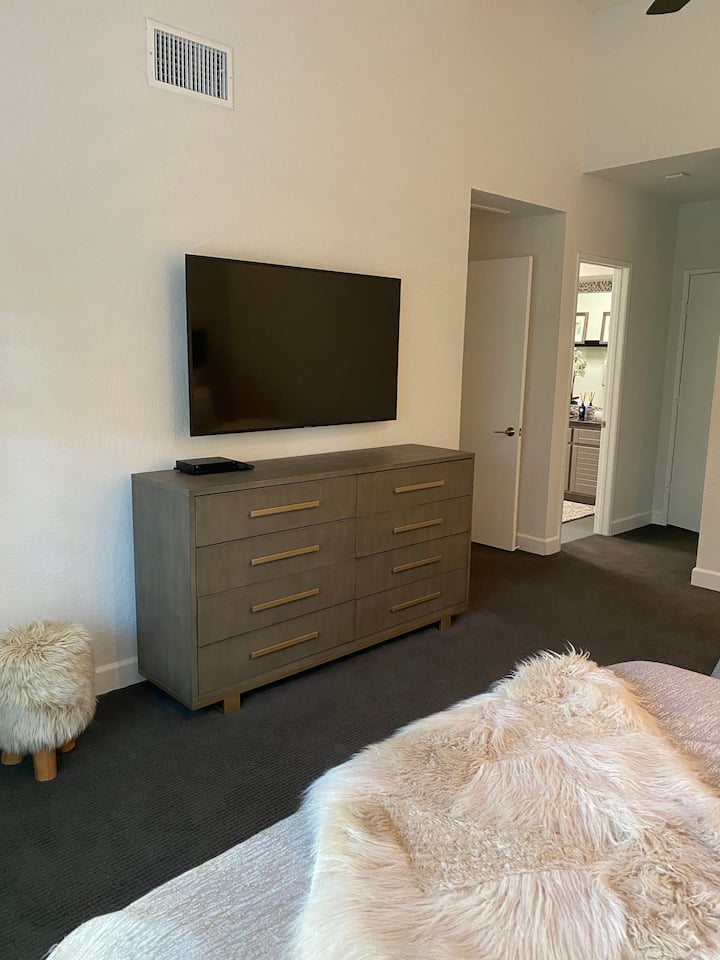 Спалня #3
Samsung Smart TV