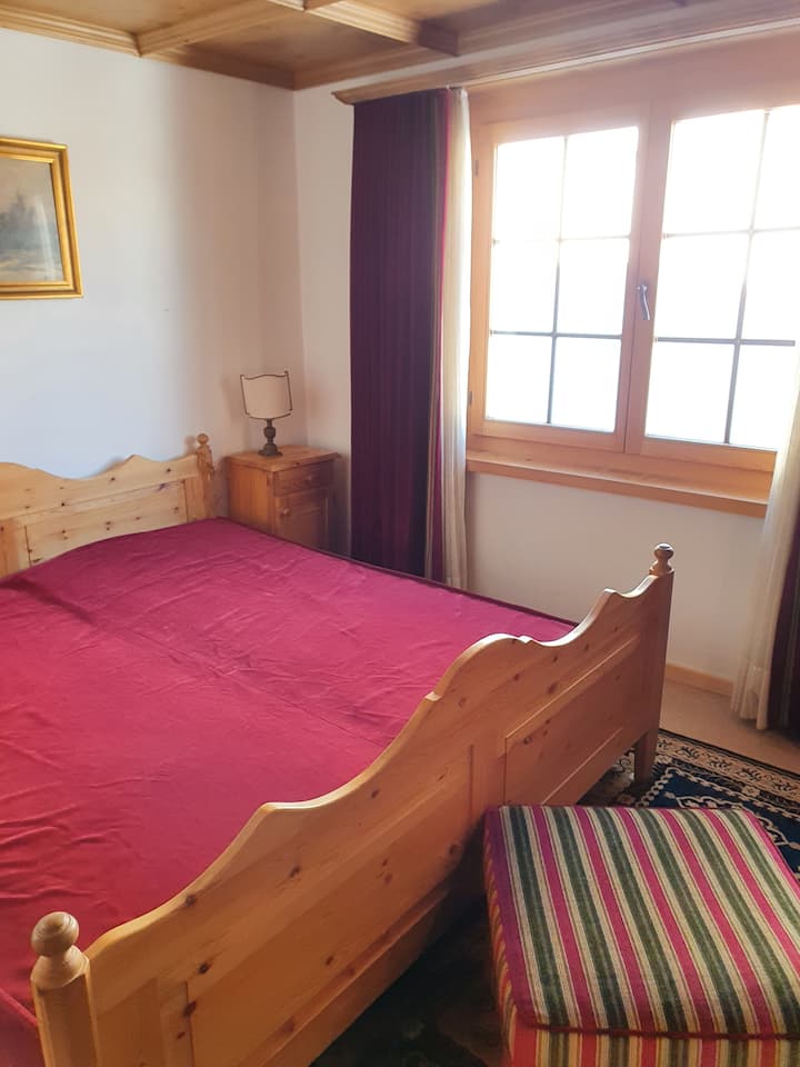 საძინებელი 1