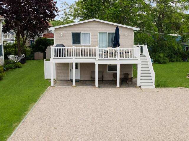 Walk to Beach (1/4 Mile), Newly Renovated, A/C gallery image 3