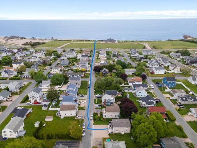 Walk to Beach (1/4 Mile), Newly Renovated, A/C gallery image 2