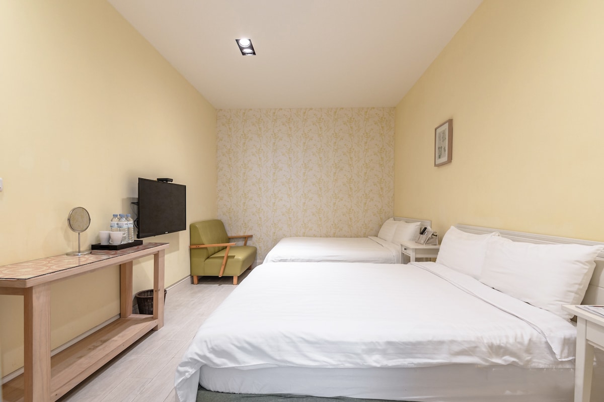 1F malá izba pre štyroch ľudí