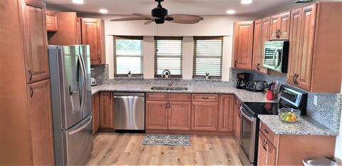 Quiet Country Stay-Close to Ocala & Gainesville