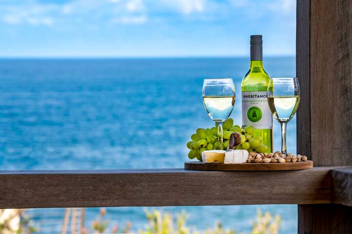 Scotts Lighthouse – Luxury stay & 270 degree views gallery image 4