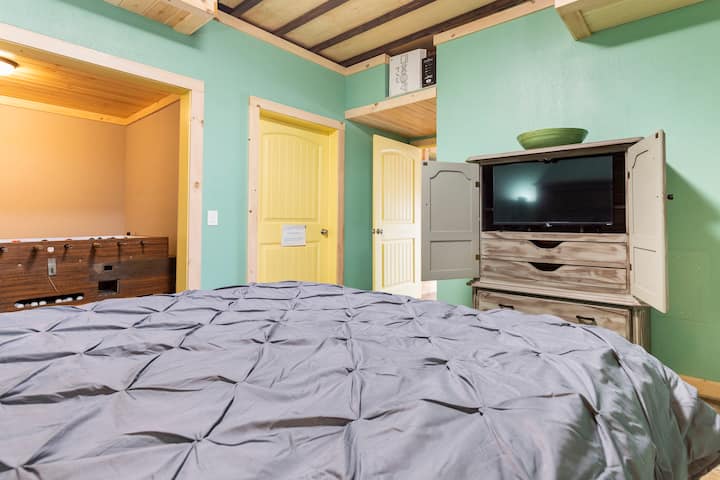 Dormitorio ubicado en el sótano