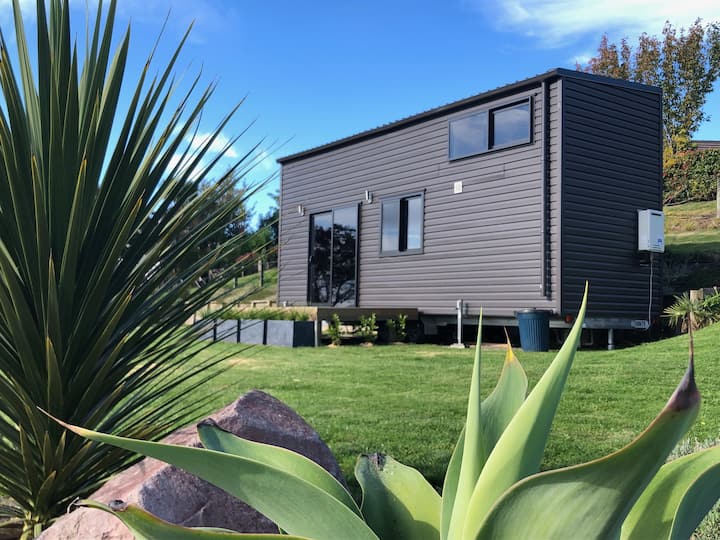Modern rural living, with contemporary comfort Tiny houses for Rent