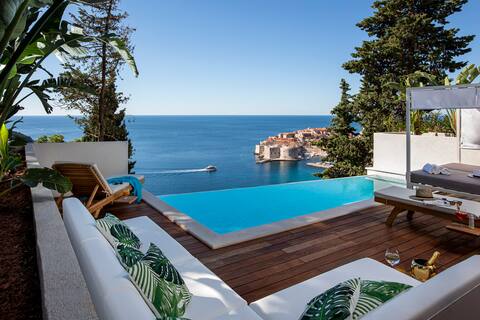 Villa T Dubrovnik with spectacular Old Town view