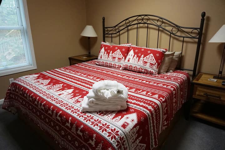 Dhomë gjumi "King", në nivelin e ulët