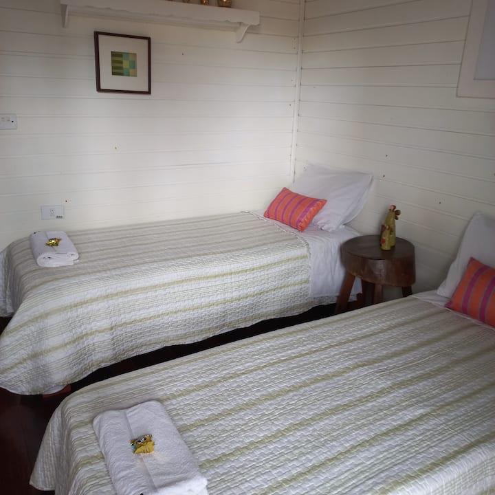 Habitación doble con dos camas individuales