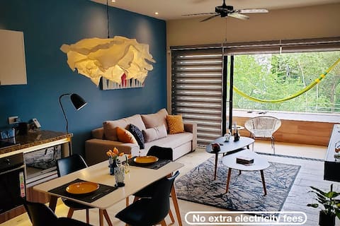 1 block to  5th Ave + Gym, Pool,  Parking, Alexa