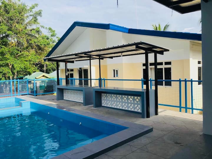 Ayay's Place Pool home near ferries & resorts. Houses for Rent in