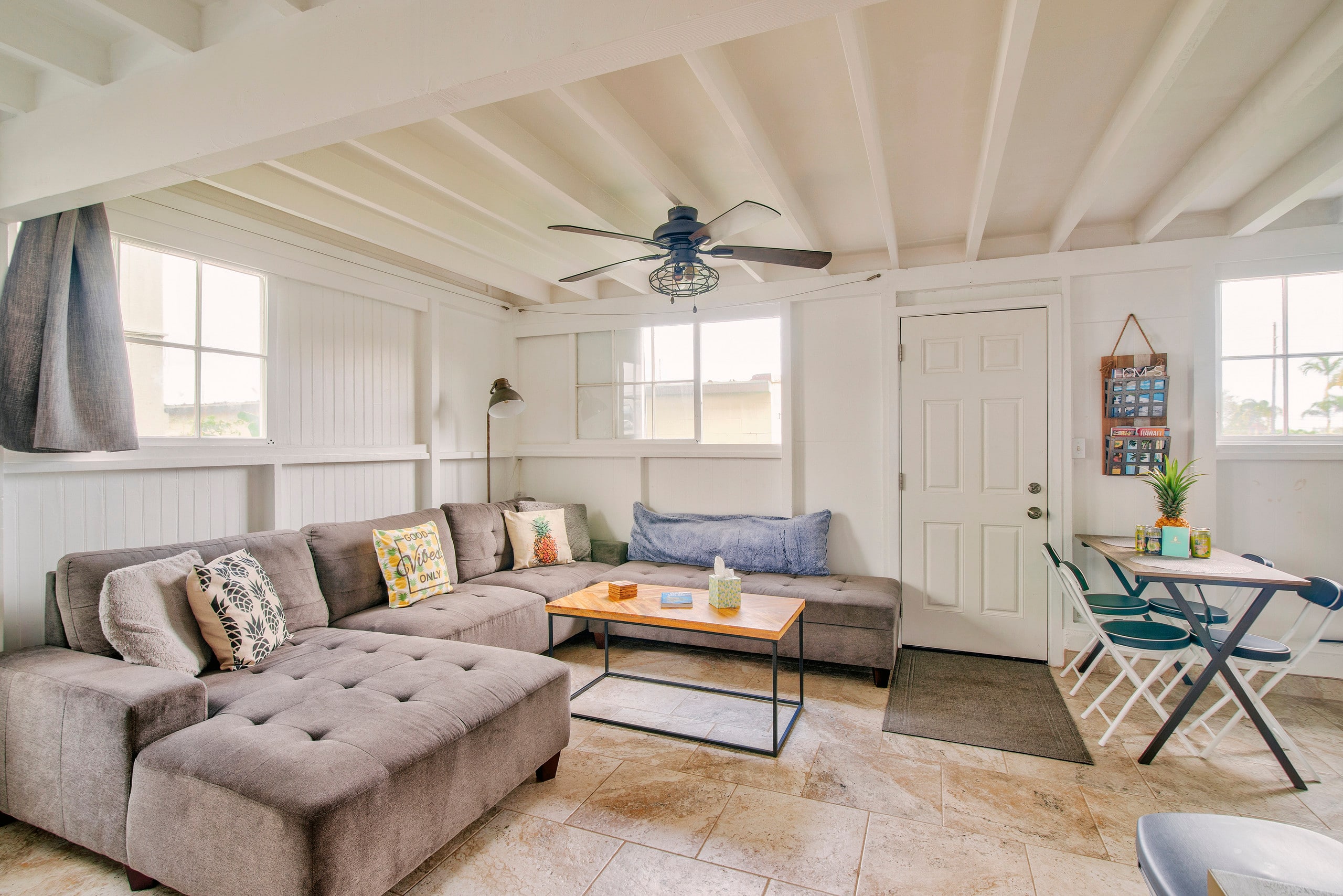 Home in Hilo · ★4.9 · 2 bedrooms · 2 beds · 1.5 private baths - Image 3