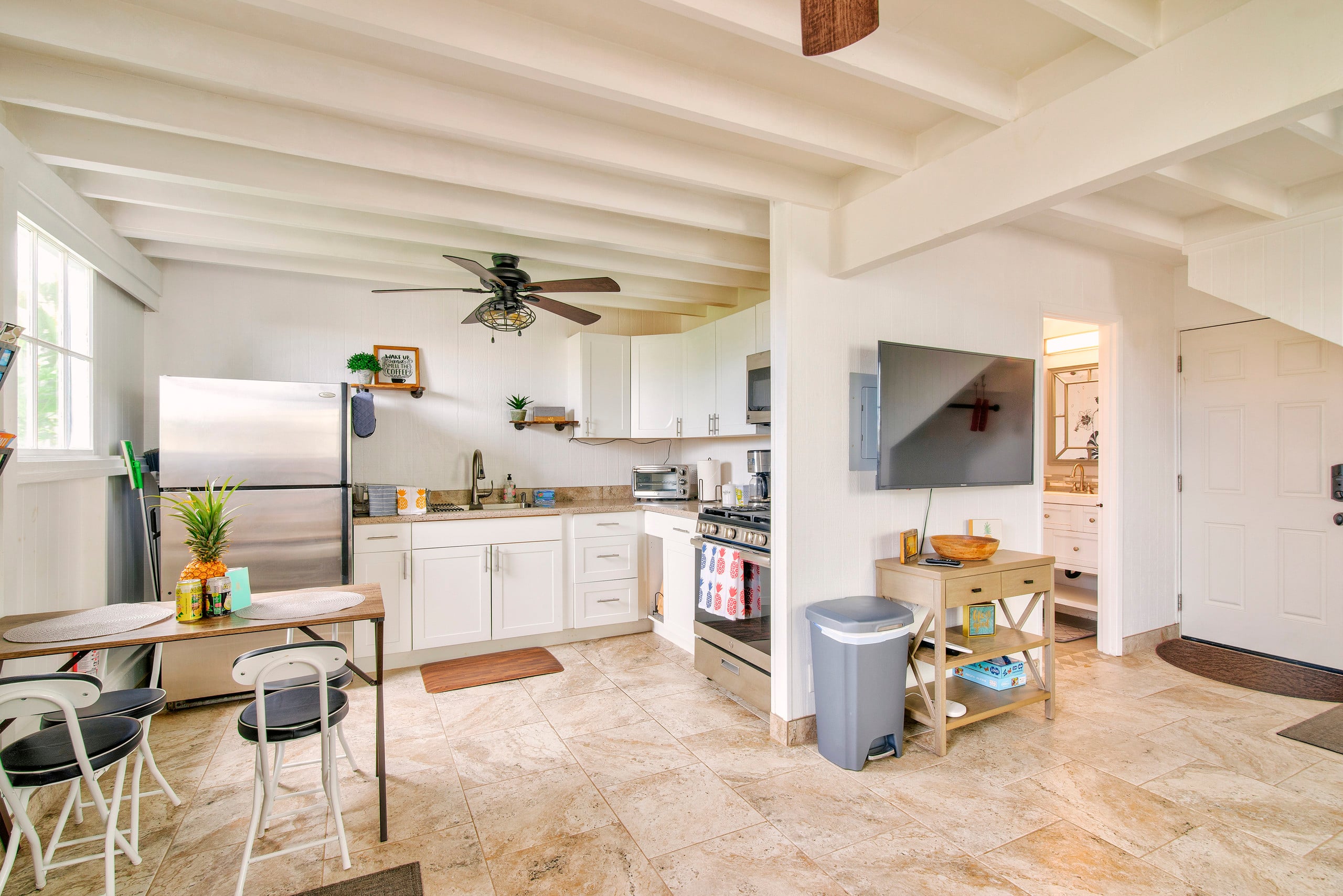 Home in Hilo · ★4.9 · 2 bedrooms · 2 beds · 1.5 private baths - Image 15