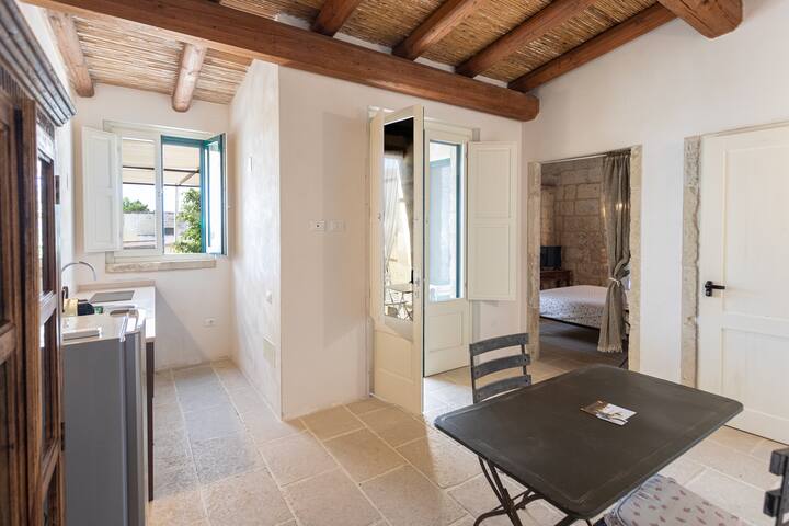 Enchanting Masseria 3 private rooms ensuite gallery image 4